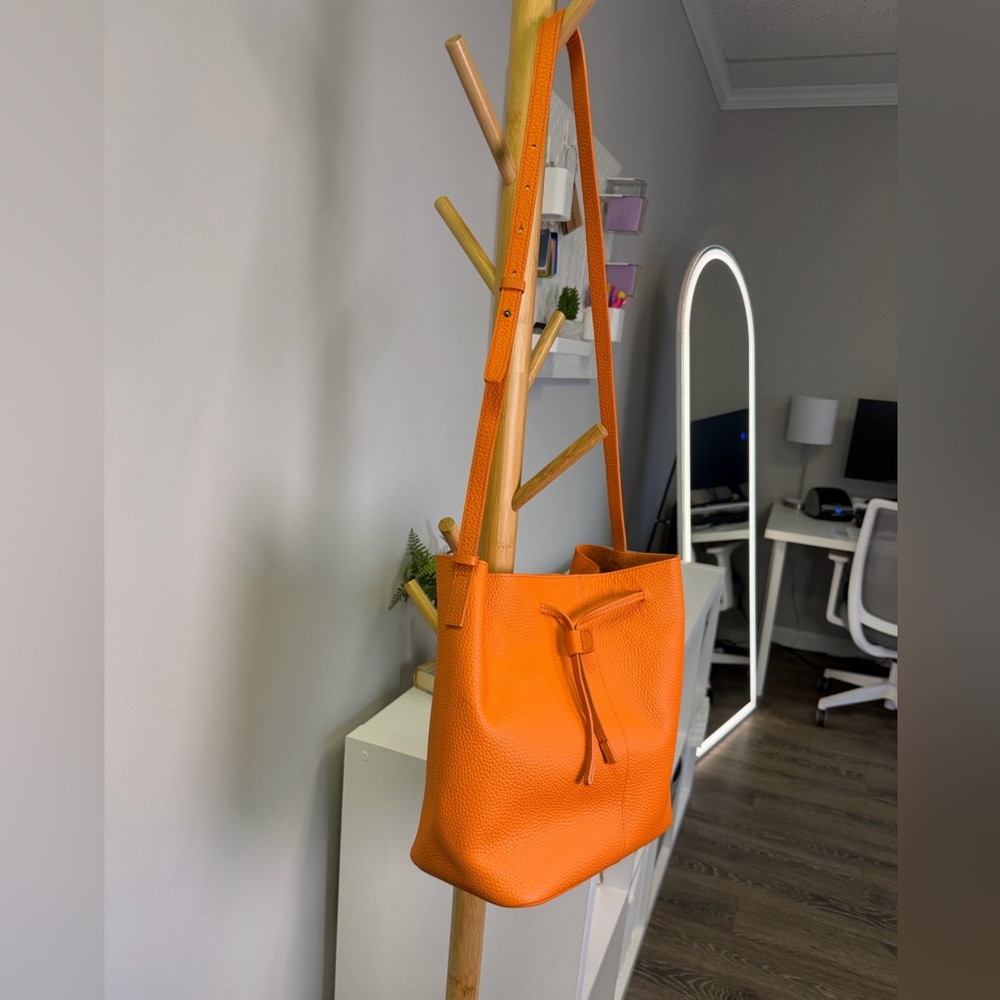 Like New Orange Leather Palla Dalla Bucket Bag - Picture 4 of 10